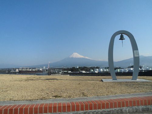 富士山ビュー：はじまりの鐘からの富士山