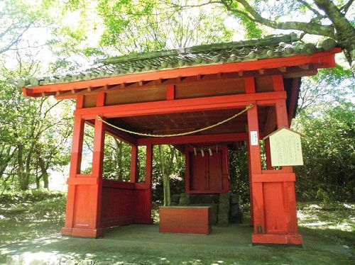 伊豆山神社にて、鎮座している本宮社です