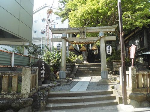 日枝神社の入り口正面にある鳥居