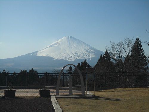 富士山ビュー：乙女の鐘展望台（乙女ハッピーコールベル）からの富士山