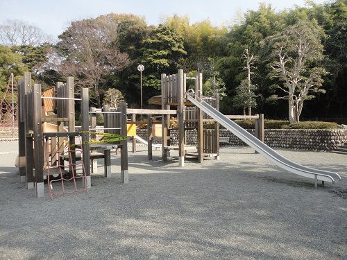 原田公園の遊具