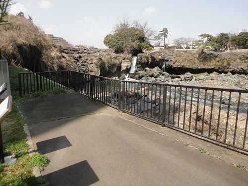 鮎壺の滝の展望スペース