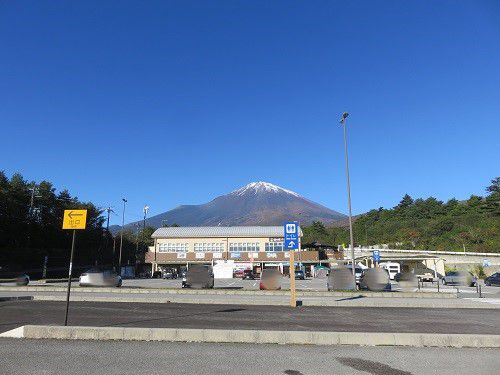 「道の駅すばしり」からの富士山ビュー ：晴天