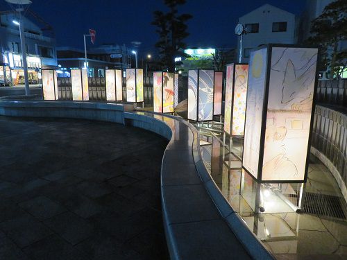 袋井駅北口広場ライトアップ【袋井市】：オリジナル行灯