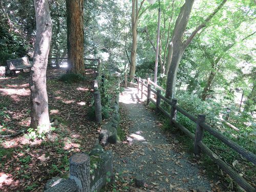 偕楽園（不動の滝）【裾野市】：遊歩道