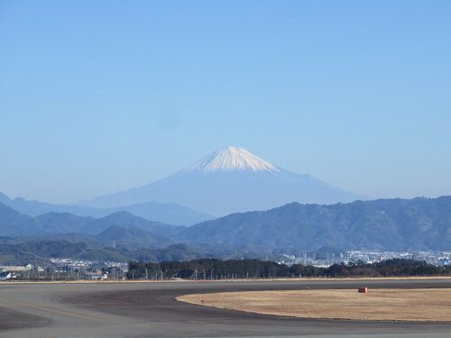 富士山静岡空港、富士山ビュー【牧之原市】：富士山ビュー（雪あり）