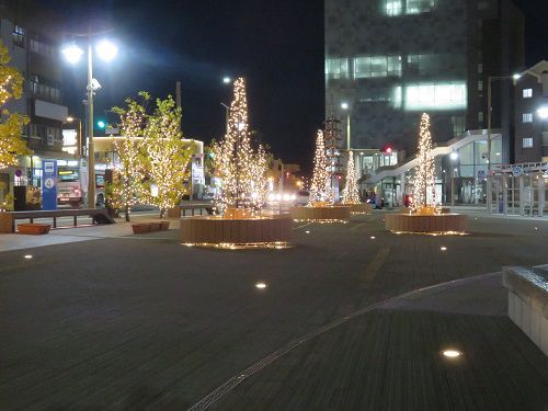 磐田駅前のイルミネーション：木を彩っていたイルミネーションの輝き