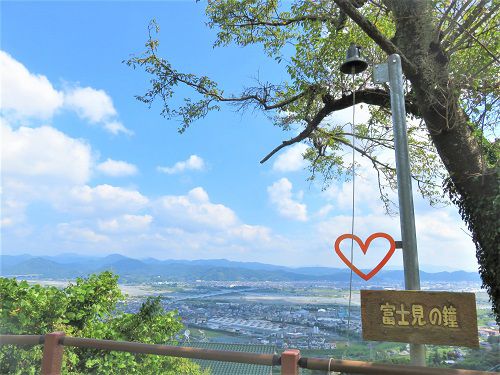 牧之原公園 【島田市】：富士見の鐘