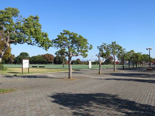 遠州灘海浜公園（浜松市）：石人の星公園　多目的広場